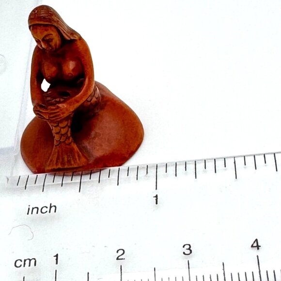 Ojime Bead Netsuke Mermaid Seated on Rock Hand-Carved Boxwood Signed Figurine - Picture 3 of 9